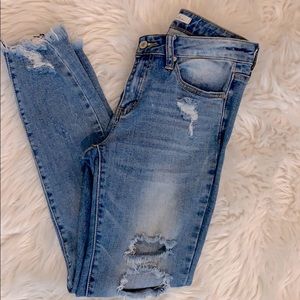 KanCan Distressed Jeans 27